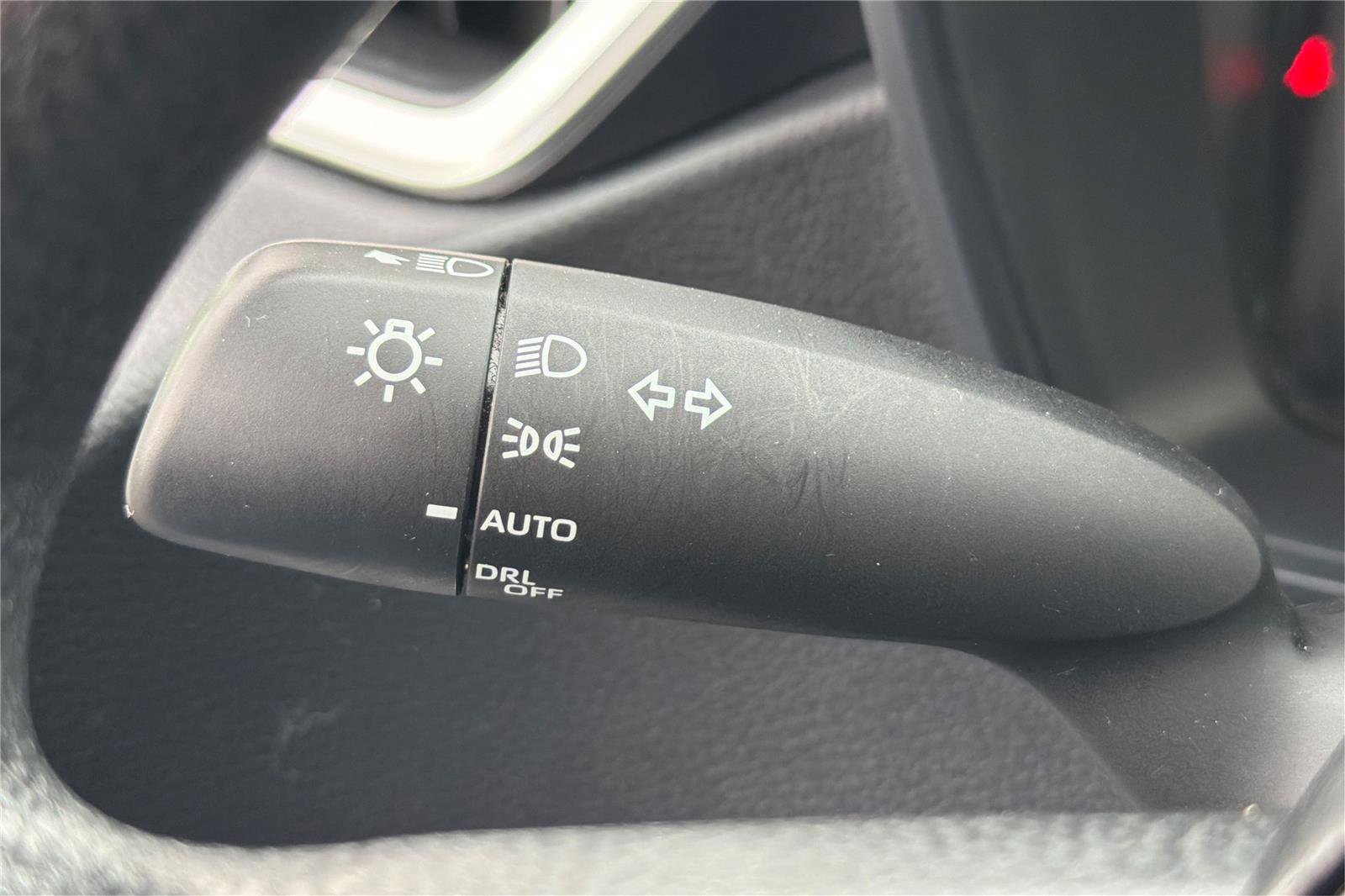 Used 2022 Toyota Corolla LE FWD image 17