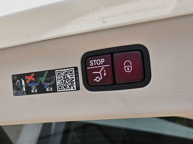 Used 2023 Mercedes-Benz EQS 580 4MATIC SUV image 30