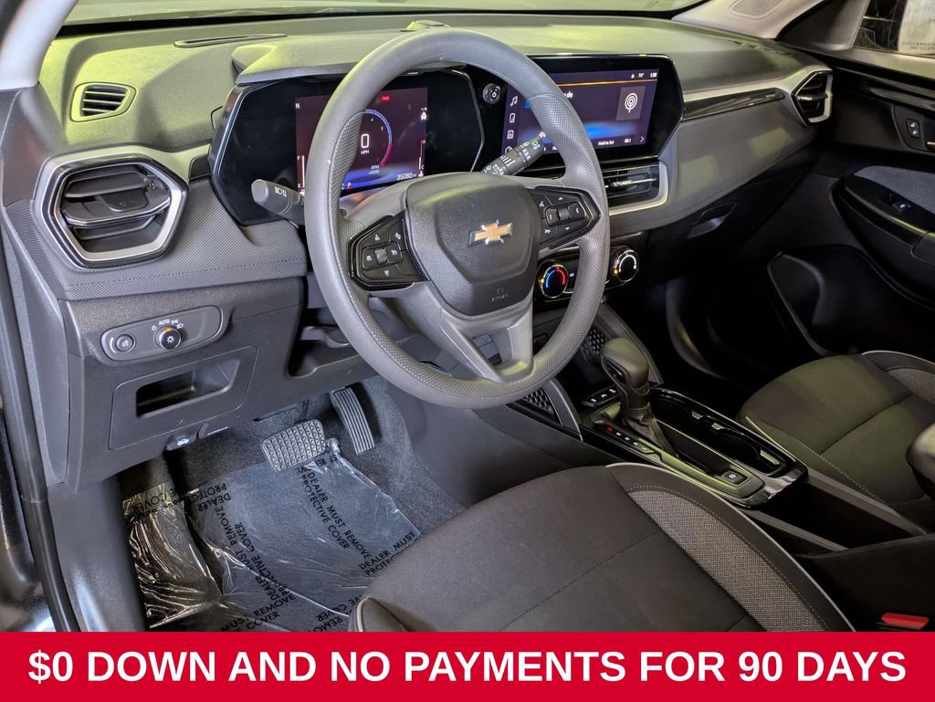 Used 2025 Chevrolet TrailBlazer LT AWD/4WD image 13