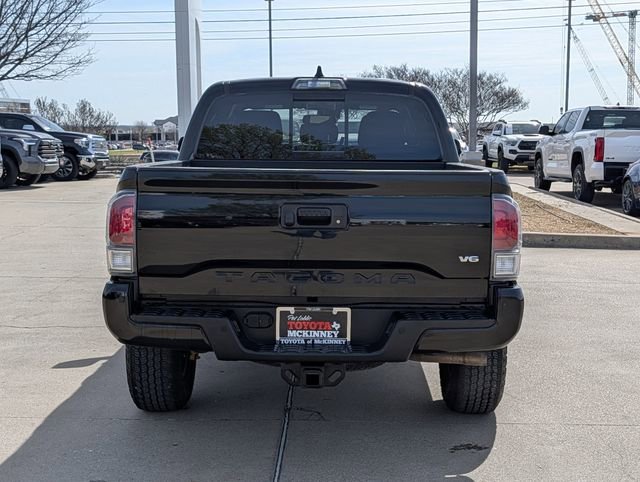 Used 2023 Toyota Tacoma TRD Off-Road w/ Technology Package AWD/4WD image 7