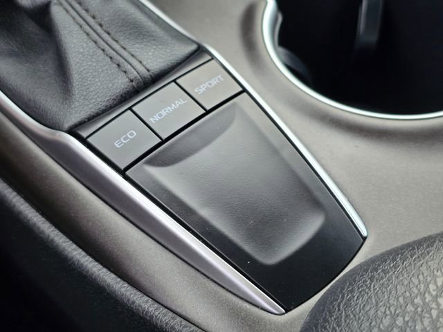 Used 2023 Toyota Camry LE w/ Convenience Package image 32