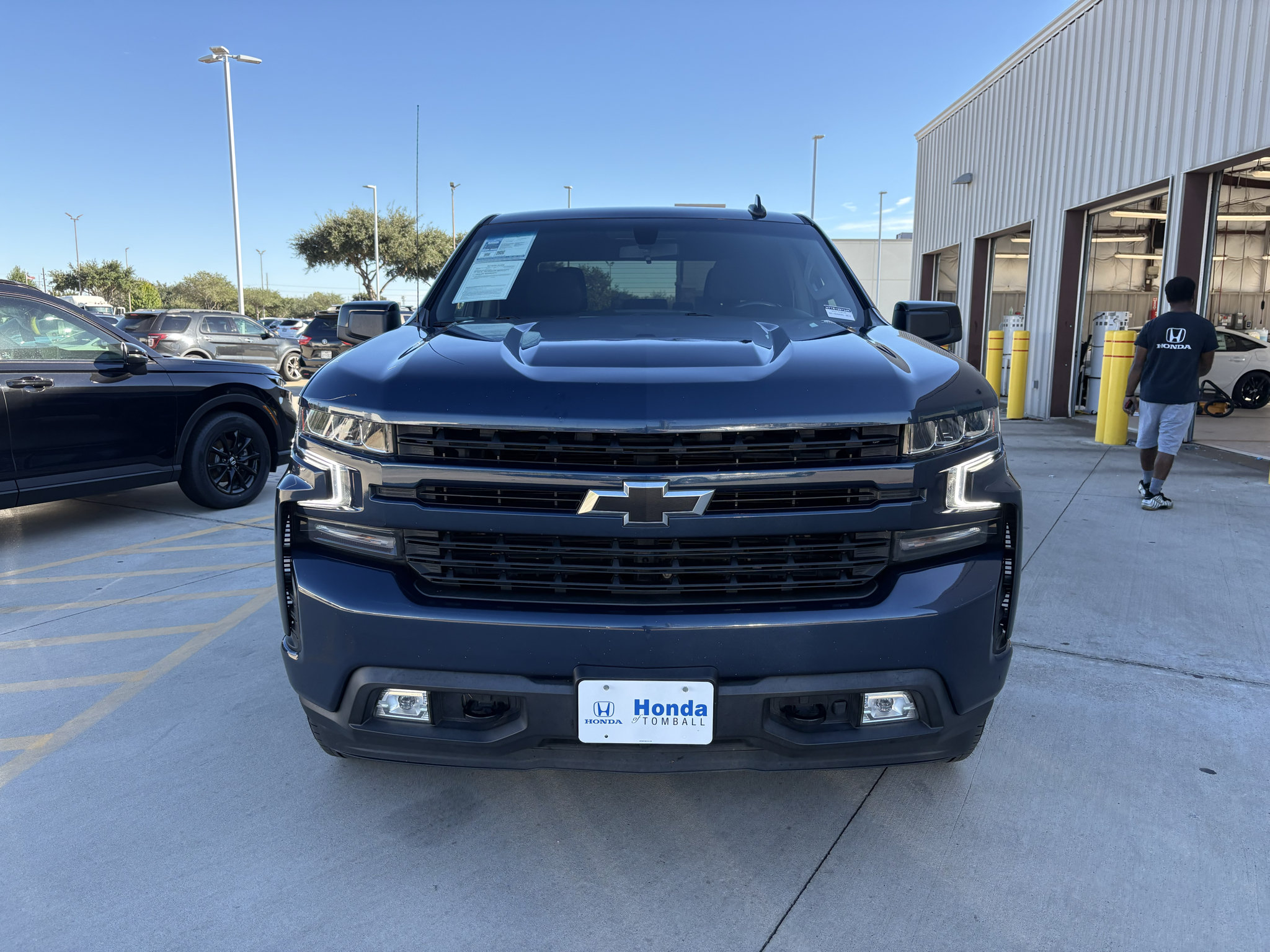Used 2021 Chevrolet Silverado 1500 RST w/ Bed Protection Package AWD/4WD image 3