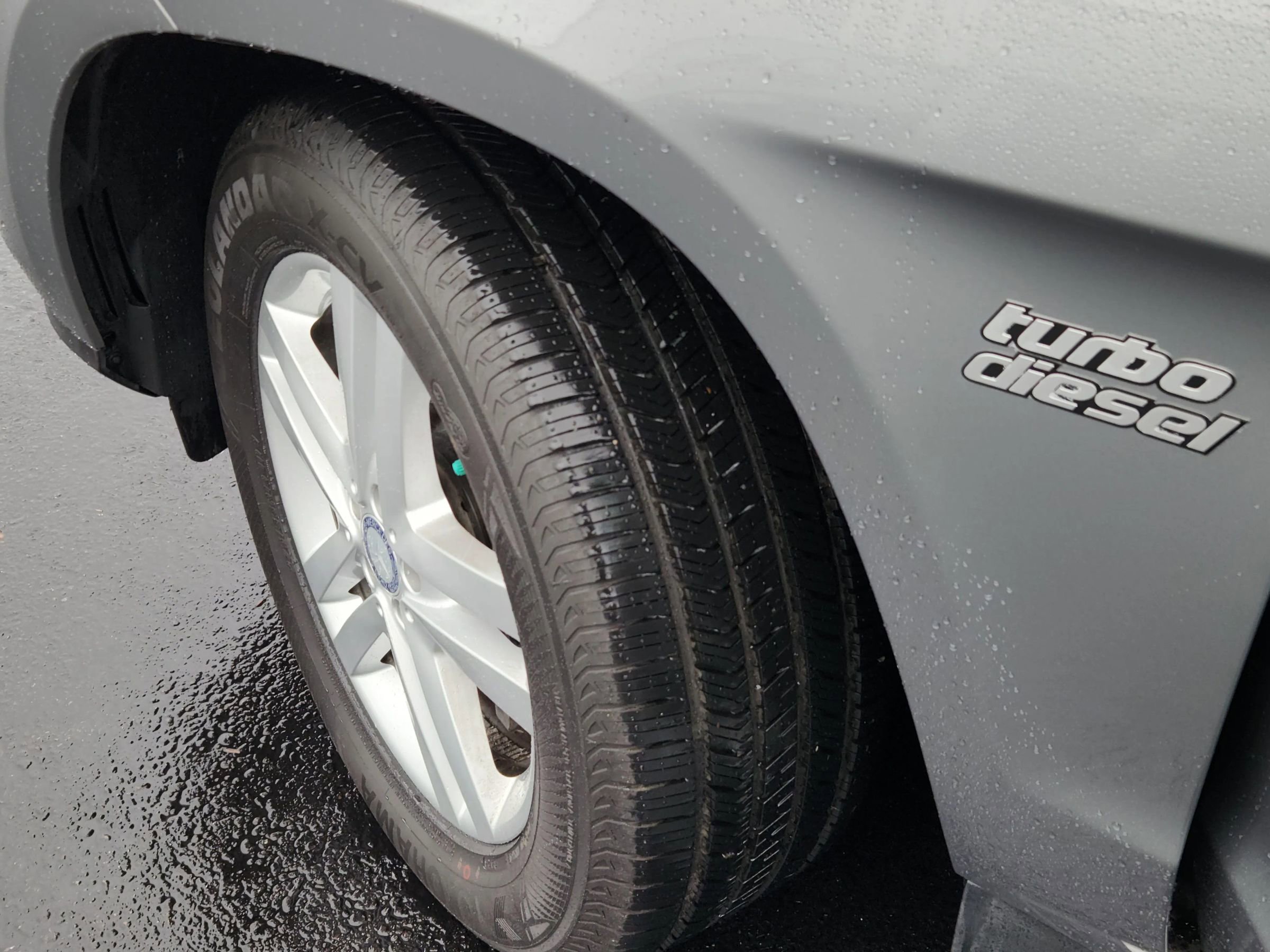 Used 2016 Mercedes-Benz GL 320 BlueTEC 4MATIC w/ Premium I Package image 6