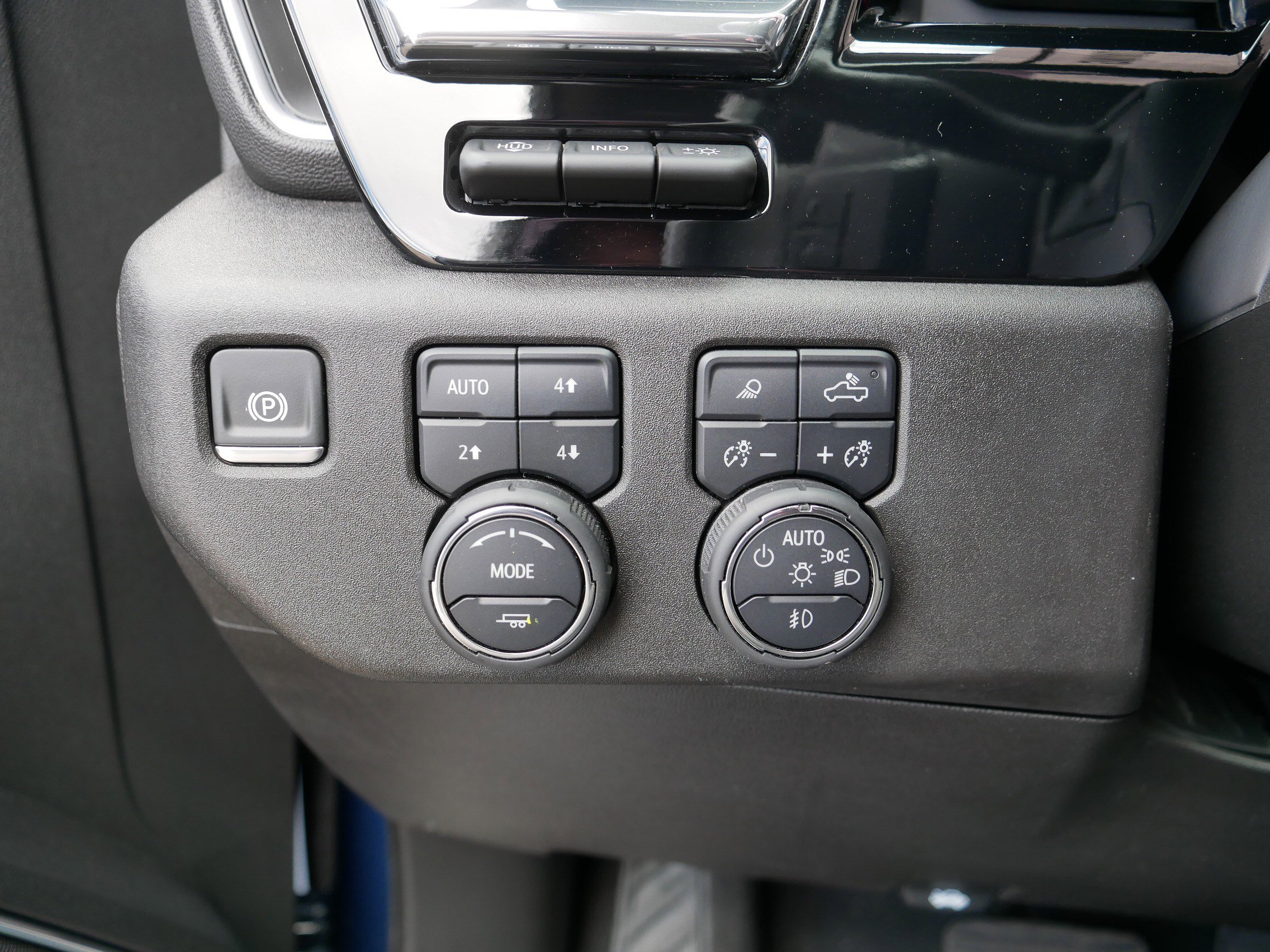 Used 2024 Chevrolet Silverado 1500 LTZ image 26