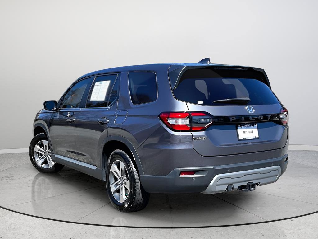Used 2025 Honda Pilot EX-L image 8
