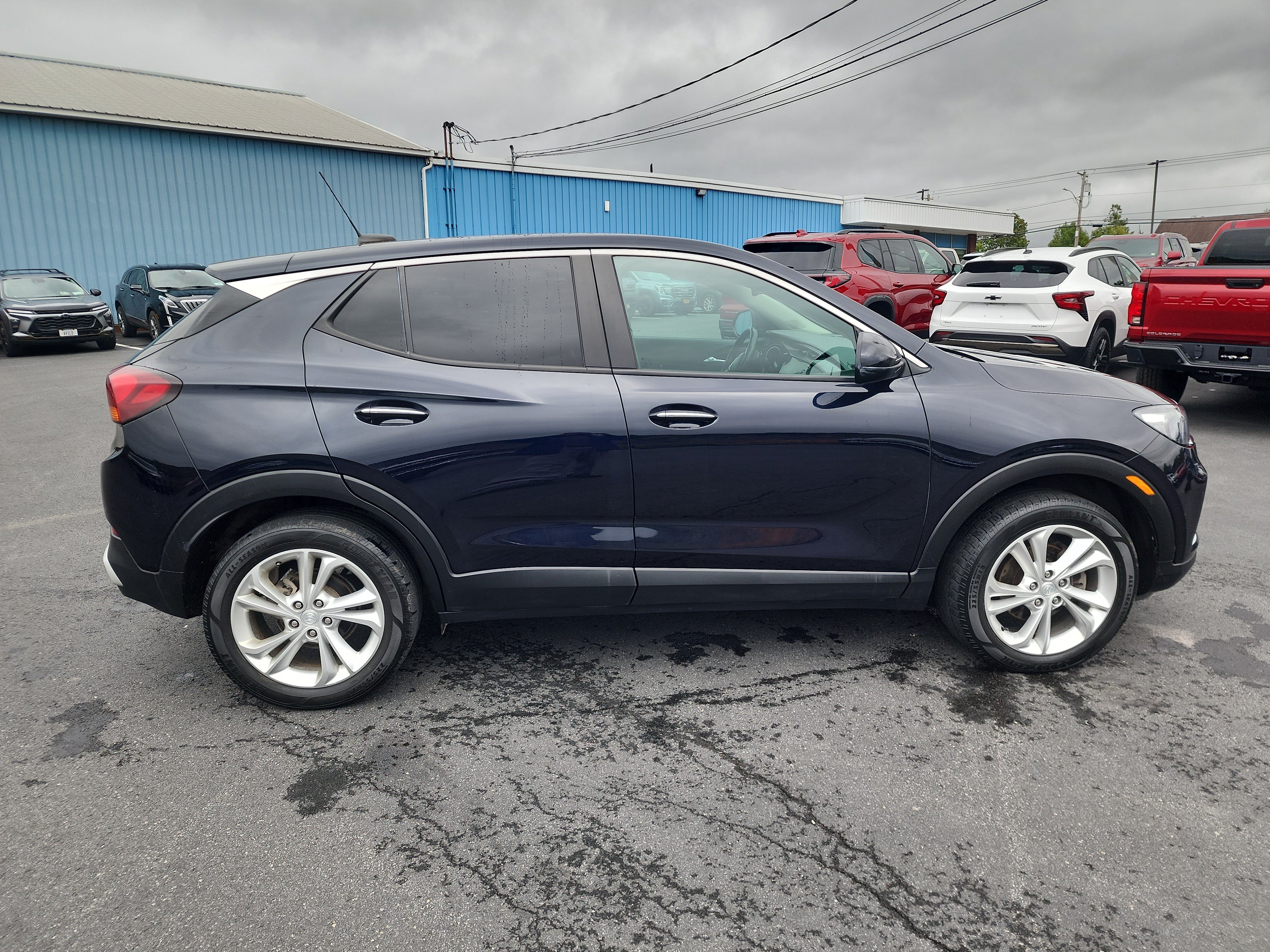 Used 2021 Buick Encore GX Preferred w/ Cold Weather Comfort Package AWD/4WD image 9