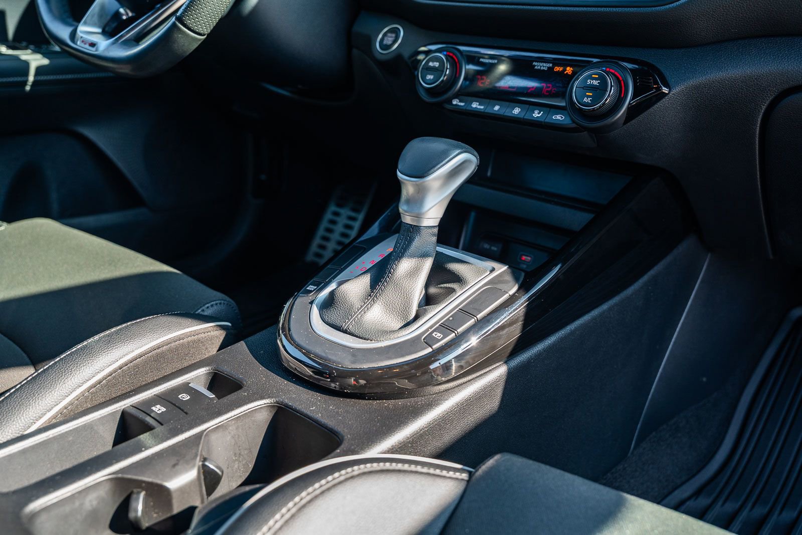 Used 2024 Kia Forte GT-Line image 14