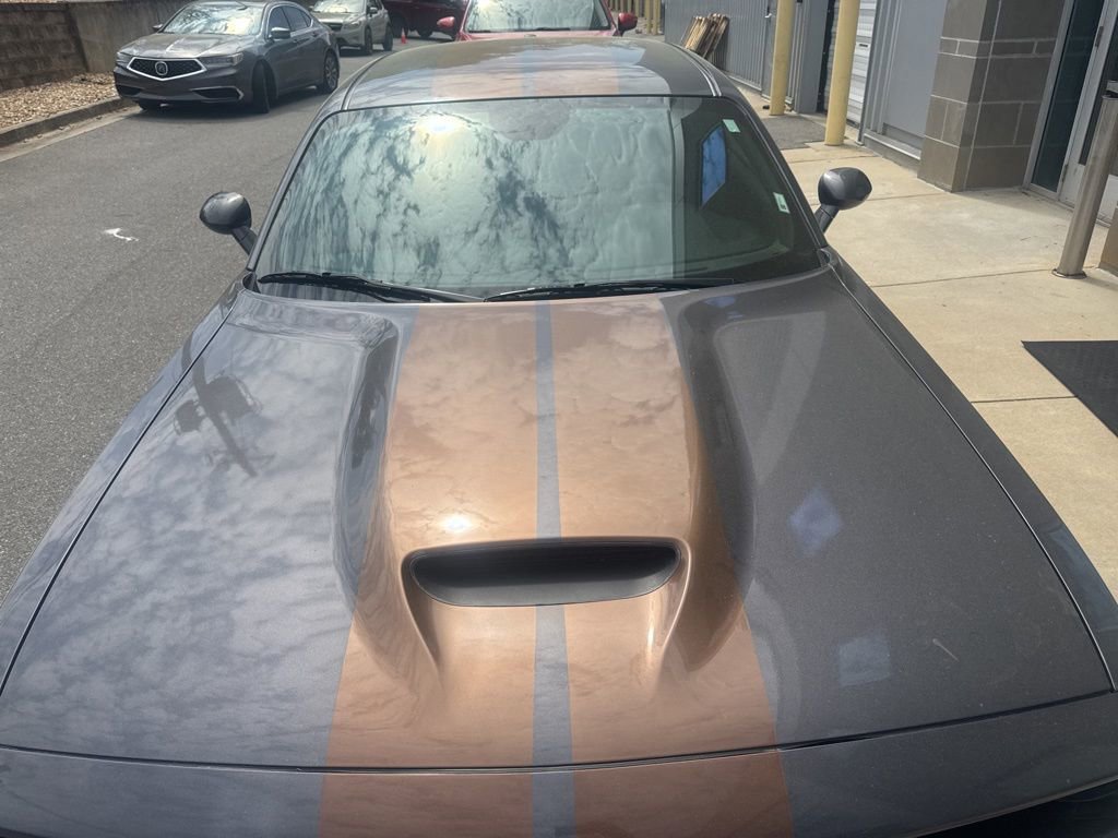 Used 2022 Dodge Challenger GT image 3