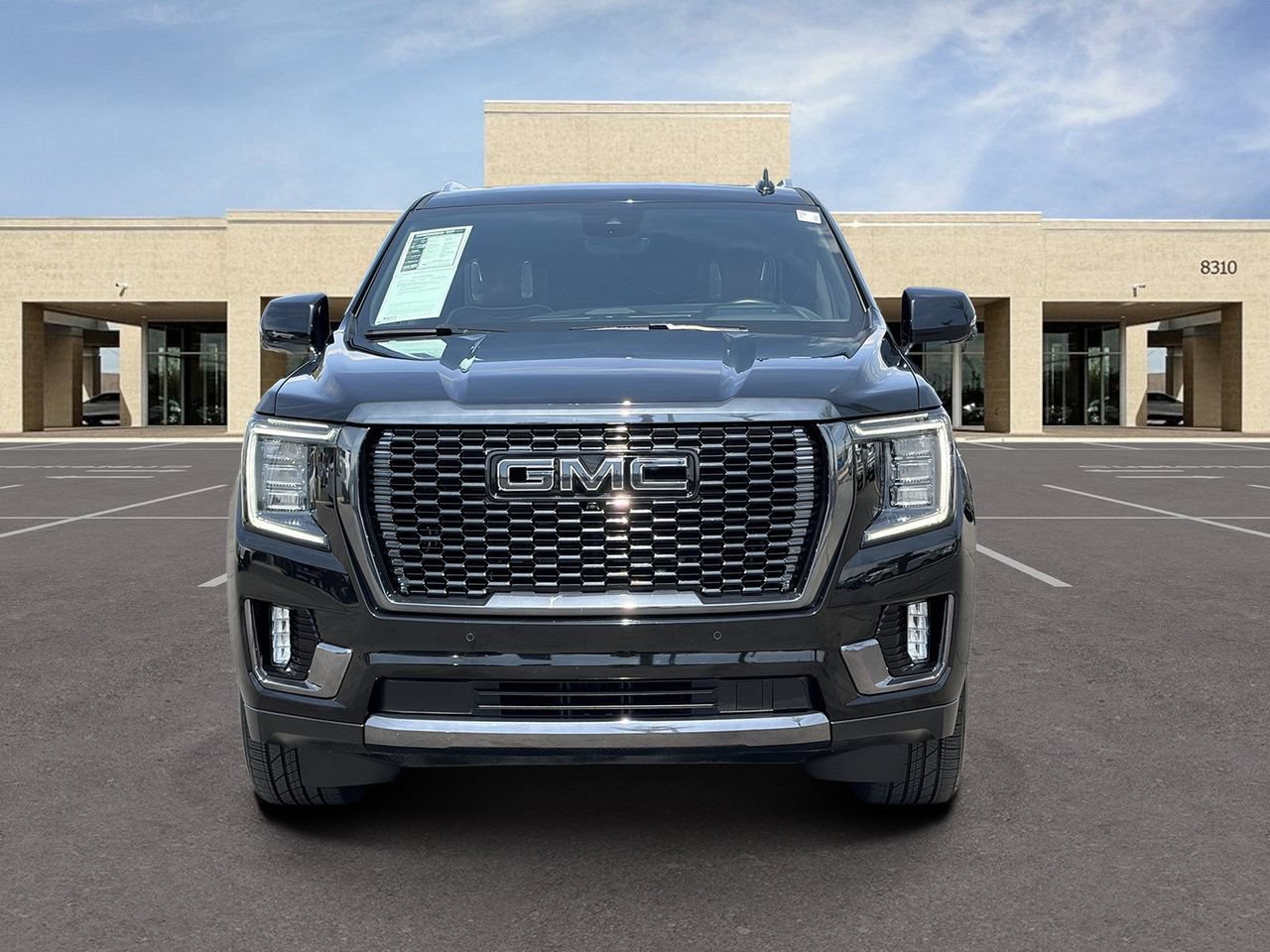 Used 2024 GMC Yukon Denali Ultimate AWD/4WD image 2