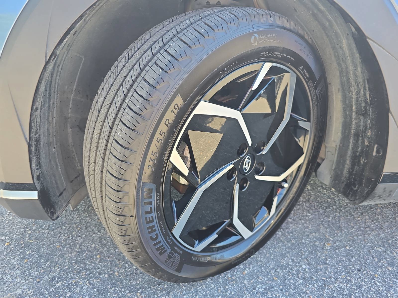 Used 2023 Hyundai Ioniq 5 SE RWD image 31