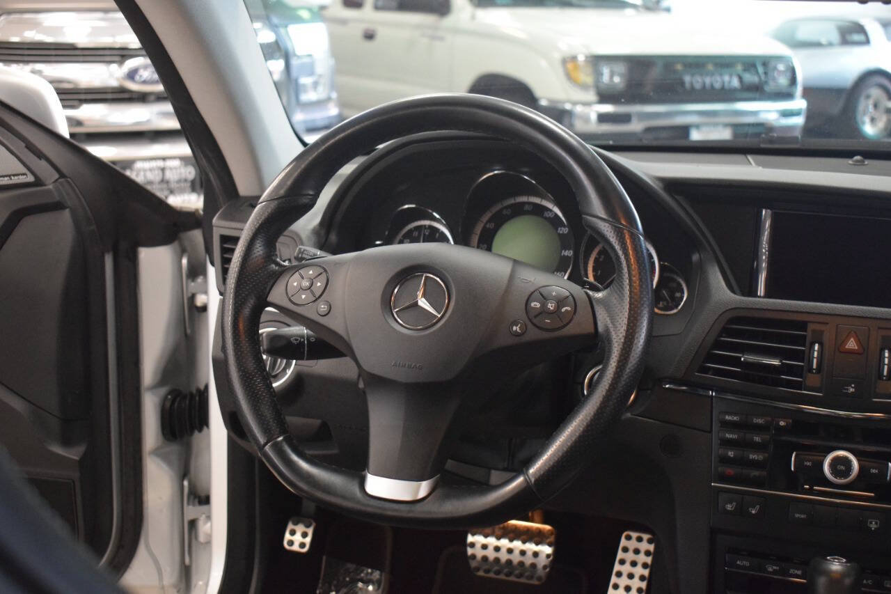Used 2011 Mercedes-Benz E 550 Coupe image 38
