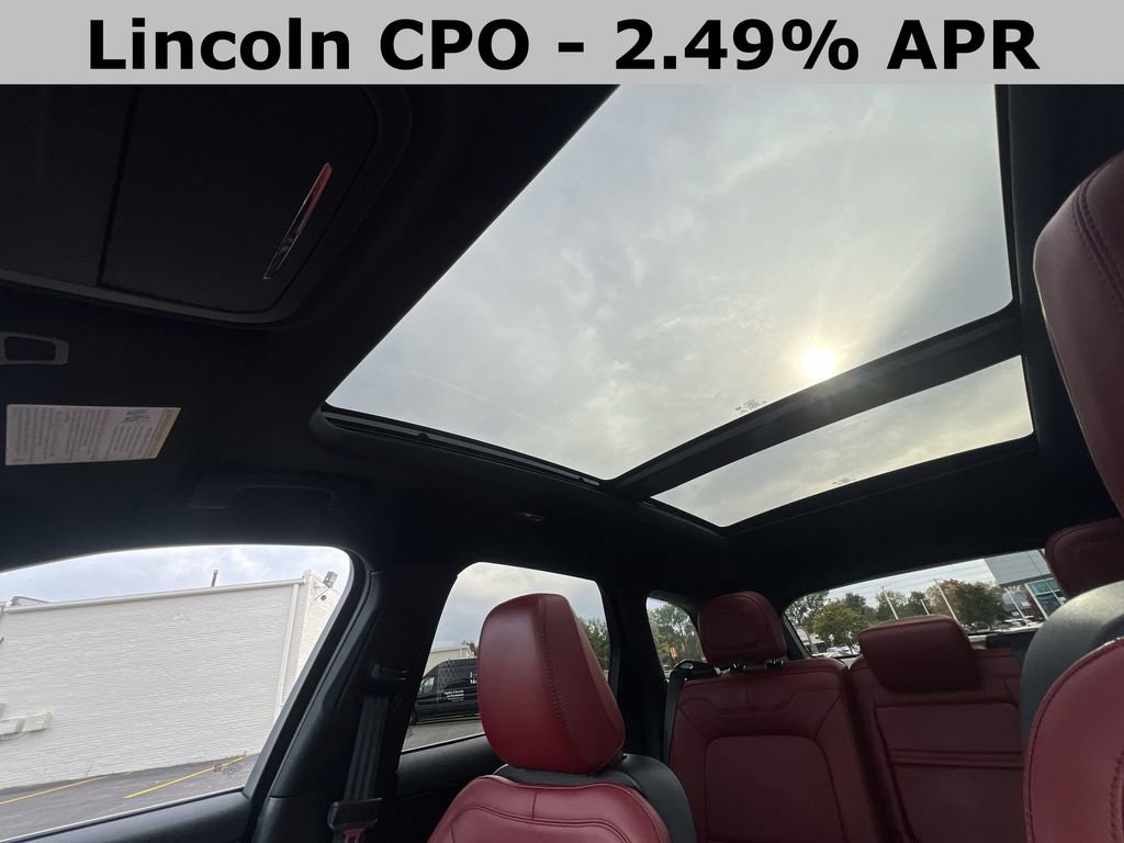 Used 2025 Lincoln Corsair Reserve w/ Rear Removable Package Tray image 22