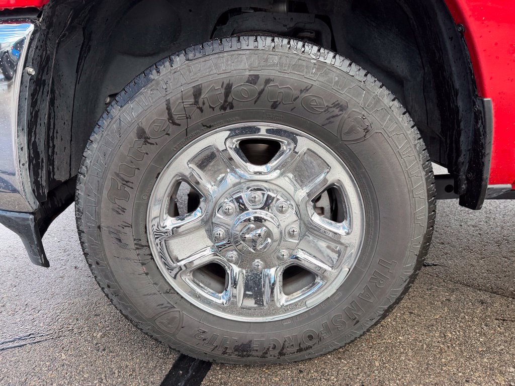 Used 2024 RAM 3500 Tradesman w/ Chrome Appearance Group AWD/4WD image 12