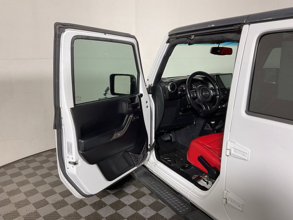 Used 2015 Jeep Wrangler Unlimited Sport w/ Quick Order Package 24S AWD/4WD image 16