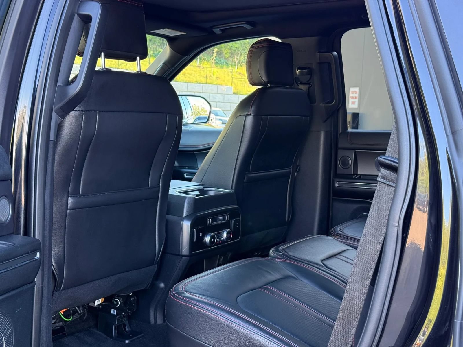 Used 2020 Ford Expedition Limited w/ Equipment Group 303A AWD/4WD image 10