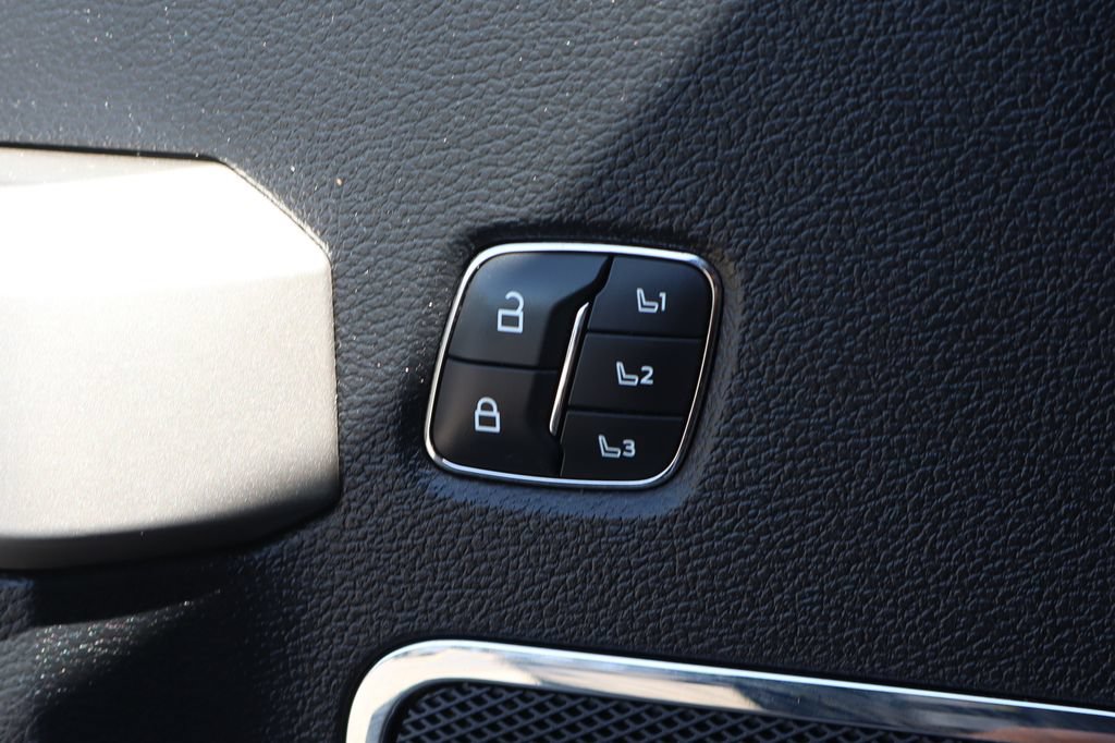 Used 2020 Ford F250 Lariat AWD/4WD image 21