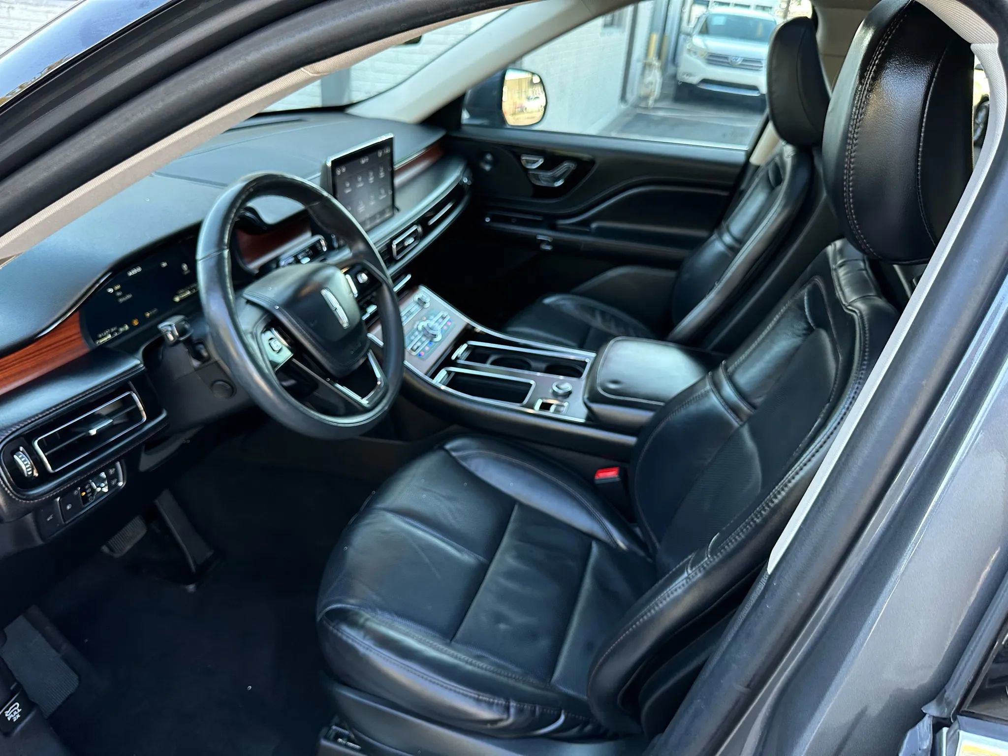 Used 2021 Lincoln Aviator Reserve w/ Equipment Group 208A image 14