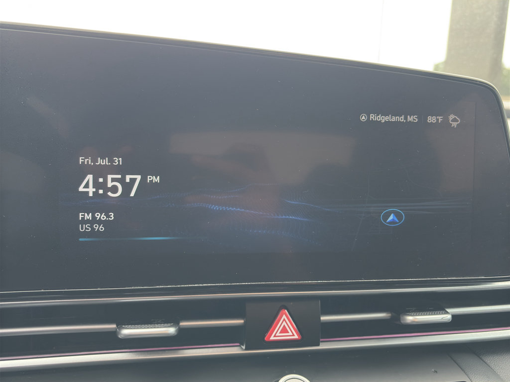 Used 2024 Hyundai Elantra SEL FWD image 19