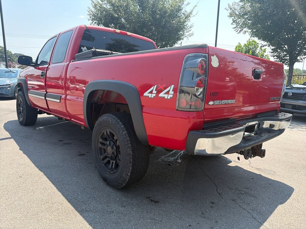Used 2005 Chevrolet Silverado 2500 LS AWD/4WD video 2