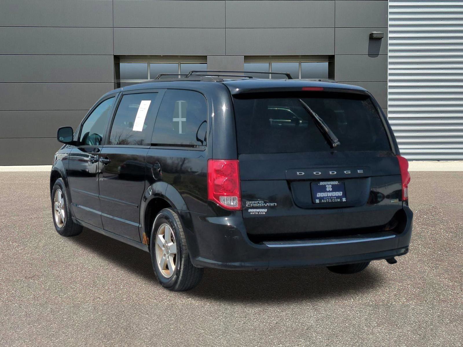 Used 2012 Dodge Grand Caravan SXT image 5