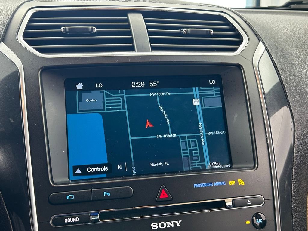 Used 2017 Ford Explorer Limited image 19