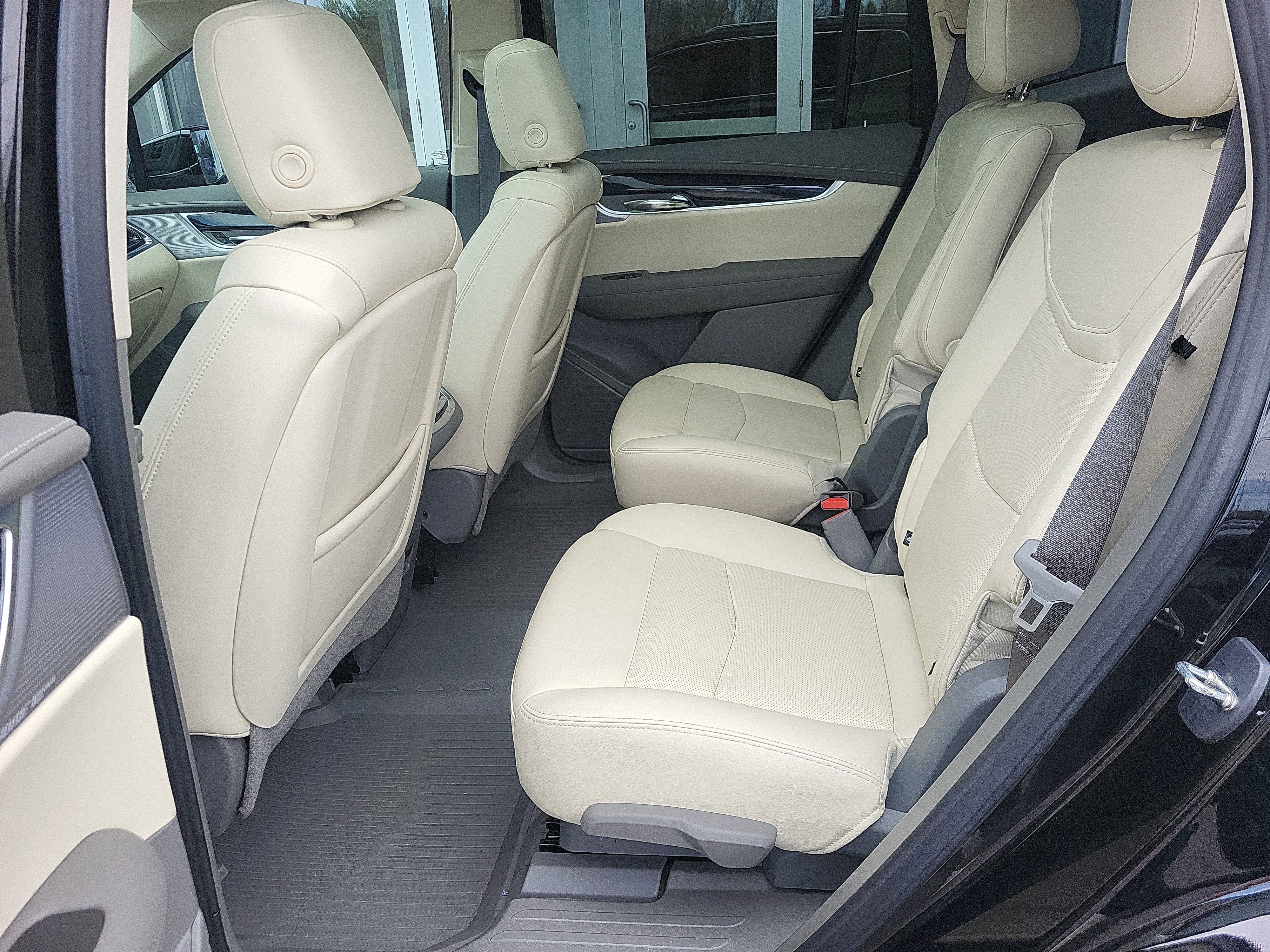 Certified 2023 Cadillac XT6 Premium Luxury w/ Technology Package image 11