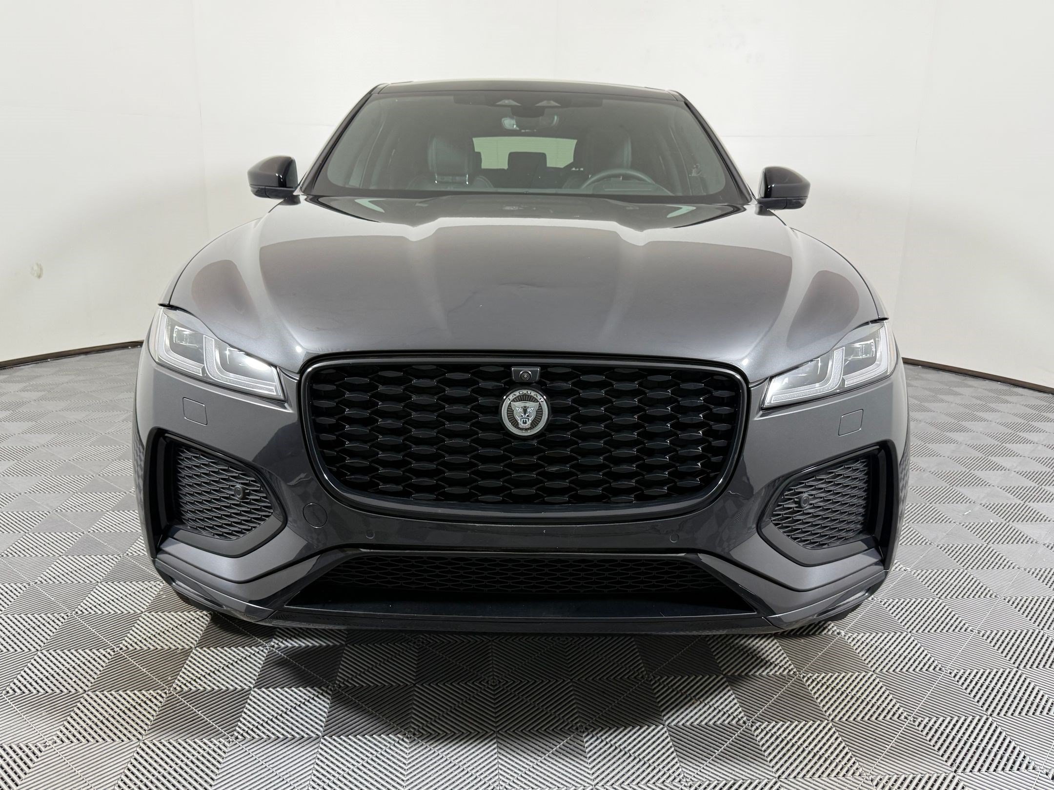 New 2026 Jaguar F-PACE R-Dynamic S AWD/4WD image 6