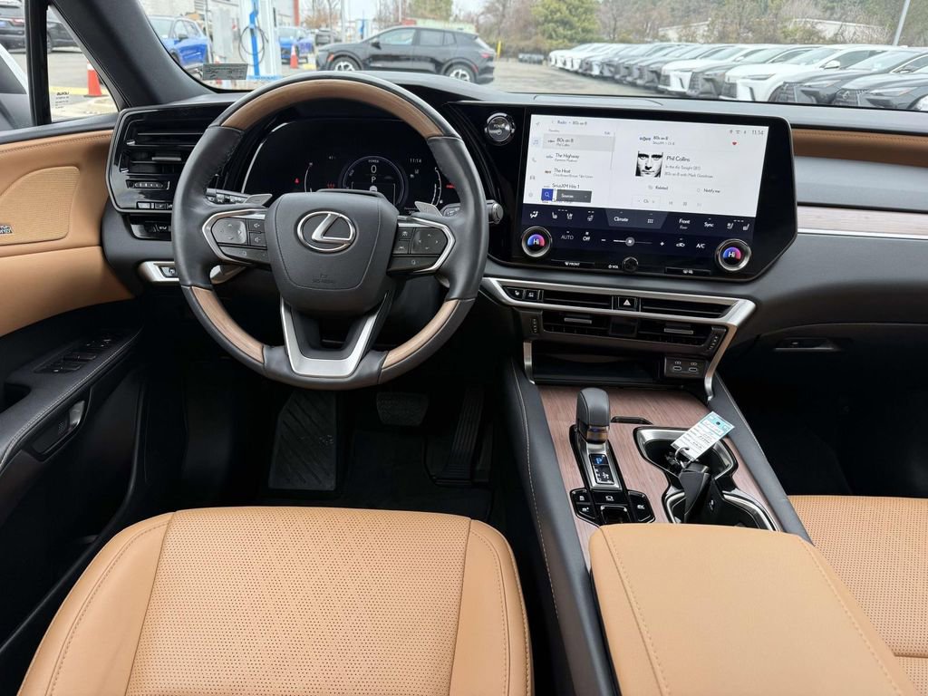 Used 2024 Lexus RX 350 image 8