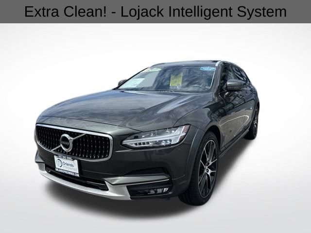Used 2020 Volvo V90 T6 Cross Country image 7