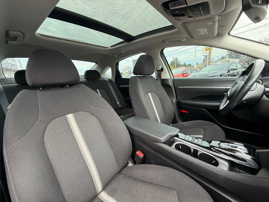 Certified 2021 Hyundai Sonata SEL w/ Convenience Package FWD image 18