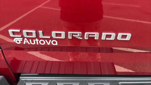 Used 2021 Chevrolet Colorado Z71 AWD/4WD image 30
