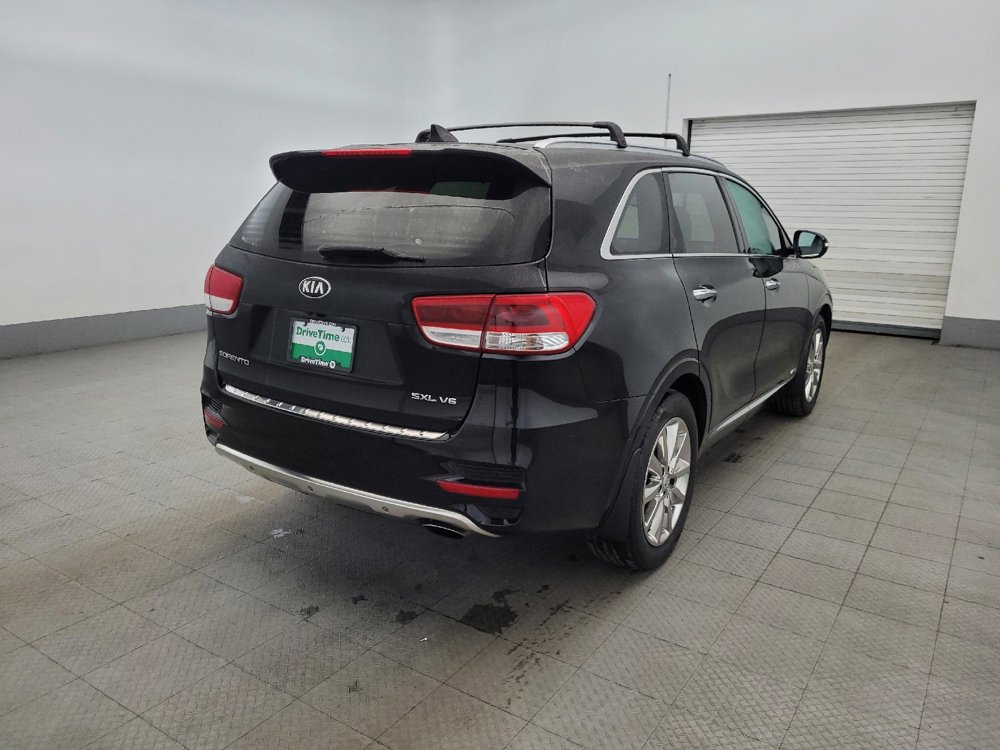 Used 2017 Kia Sorento SX image 9