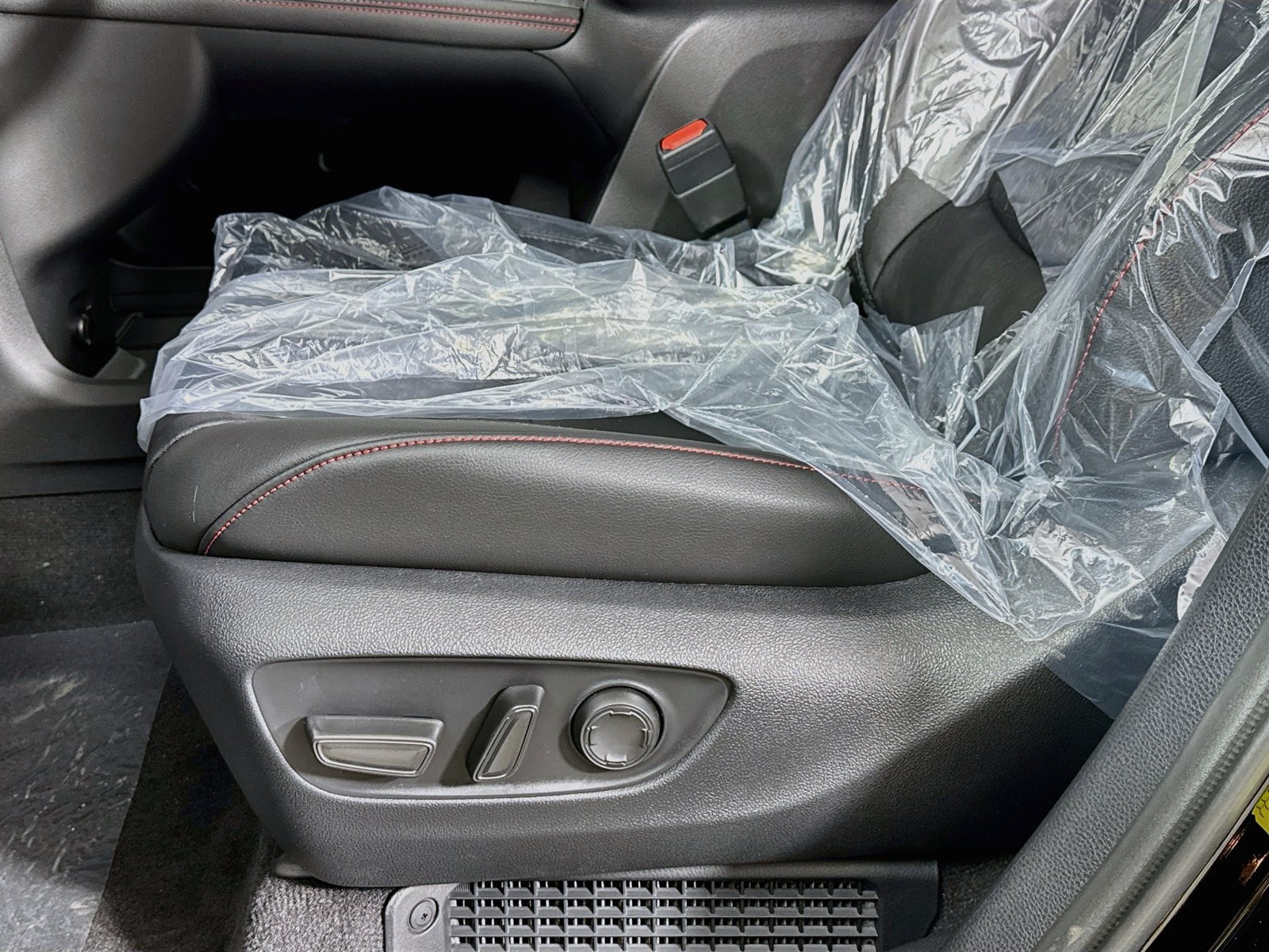 New 2026 Toyota Sienna XSE AWD/4WD image 18