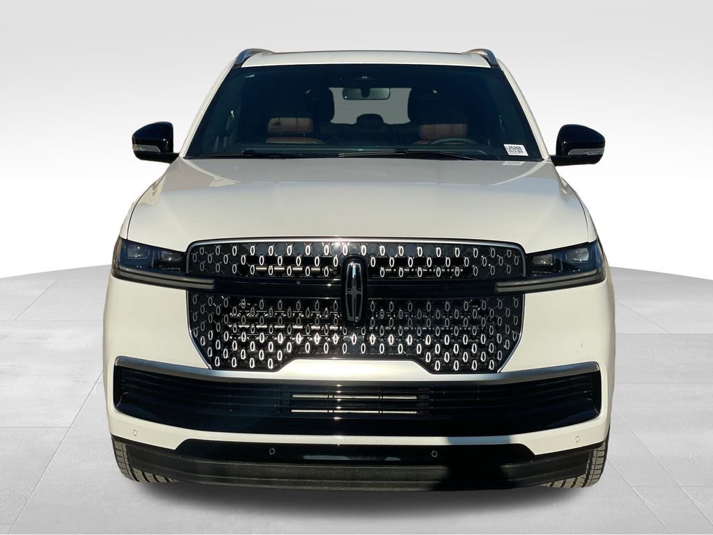 New 2025 Lincoln Navigator Reserve image 8