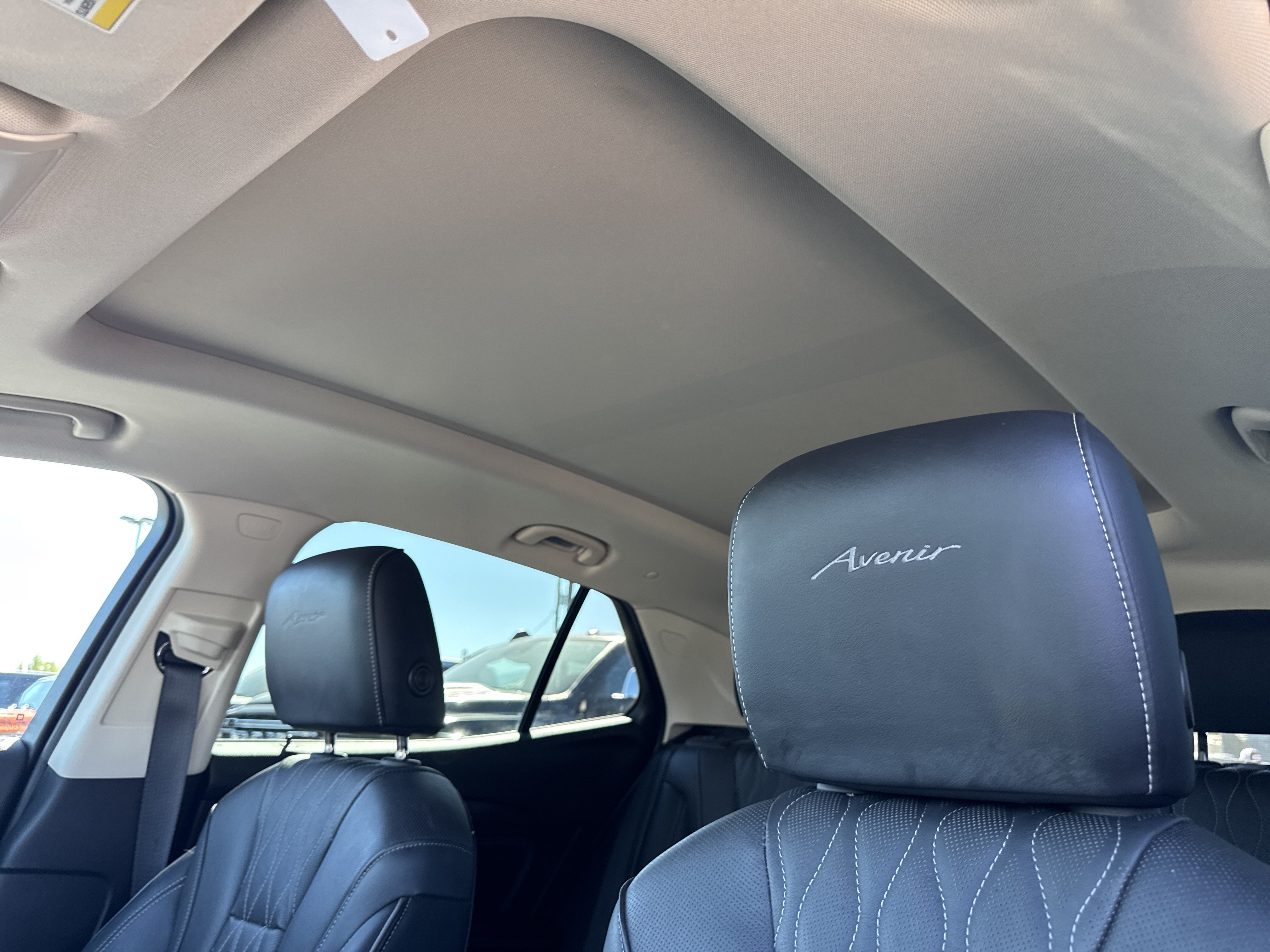 Used 2021 Buick Envision Avenir w/ Technology Package II AWD/4WD image 11
