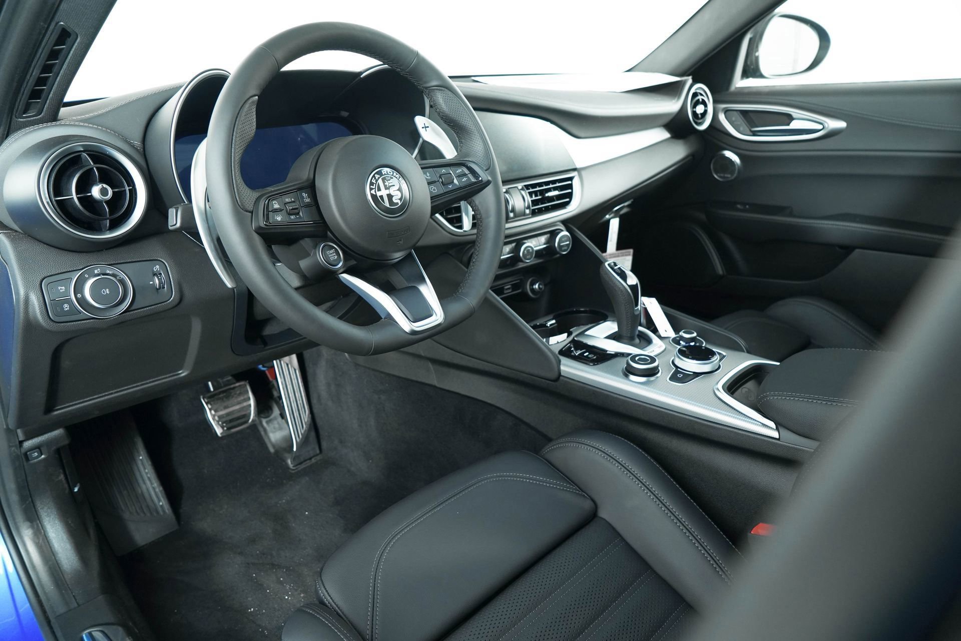 New 2025 Alfa Romeo Giulia image 18