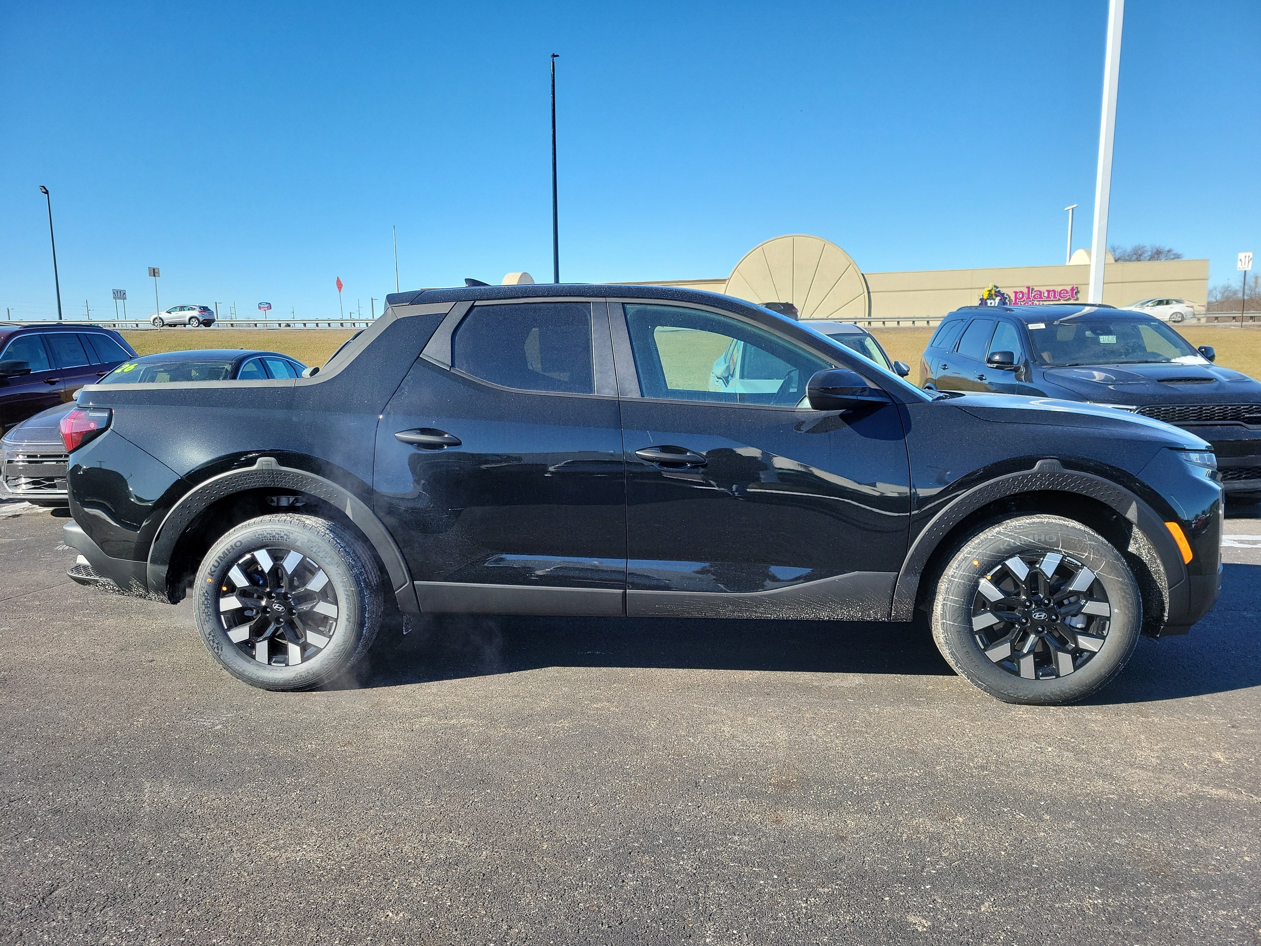New 2026 Hyundai Santa Cruz SE AWD/4WD image 3