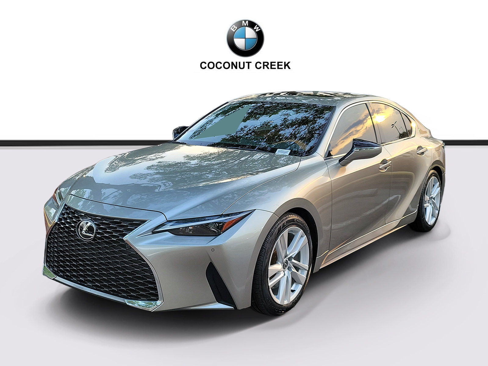Used 2023 Lexus IS 300 w/ Comfort Package RWD image 2