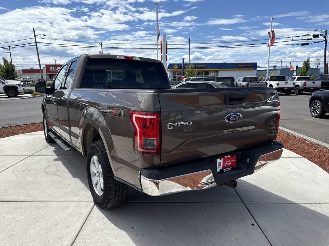 Used 2015 Ford F150 XLT w/ Trailer Tow Package AWD/4WD image 5
