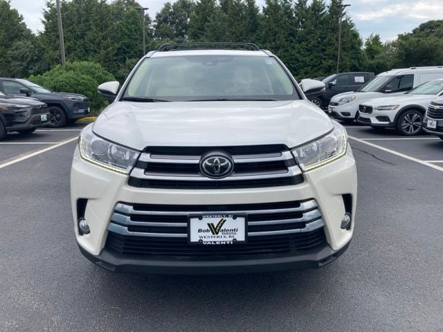 Used 2017 Toyota Highlander Limited AWD/4WD image 14