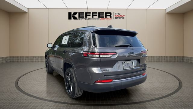 New 2026 Jeep Grand Cherokee L Limited w/ Limited Altitude Package image 3