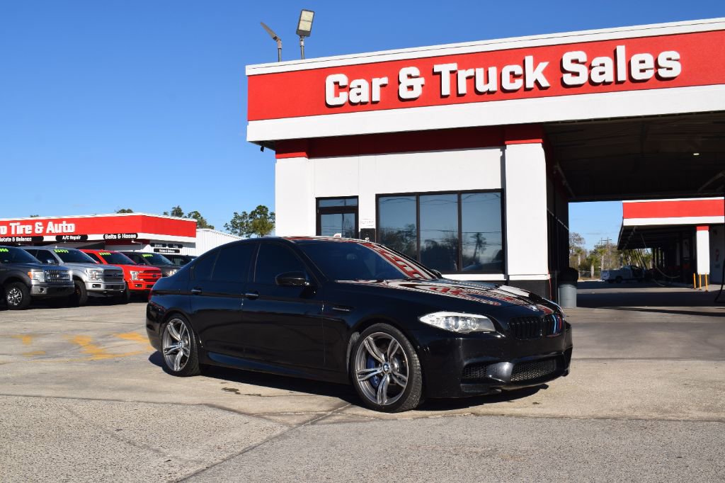 Used 2013 BMW M5 image 2