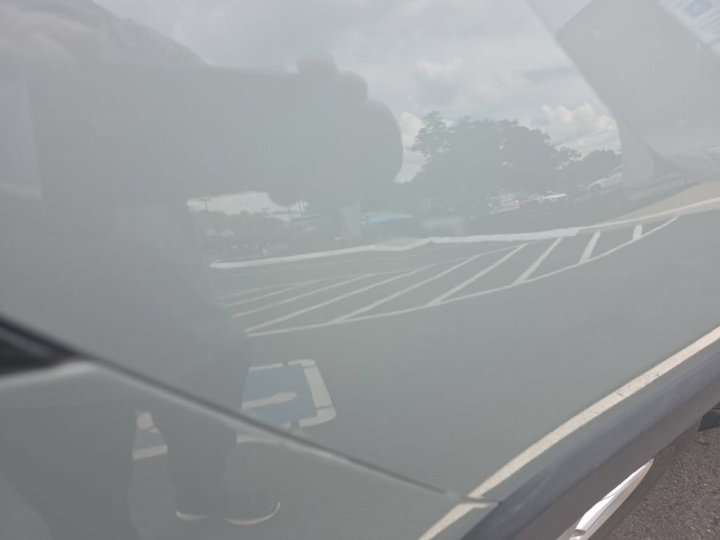 Used 2021 Toyota RAV4 XLE FWD image 13
