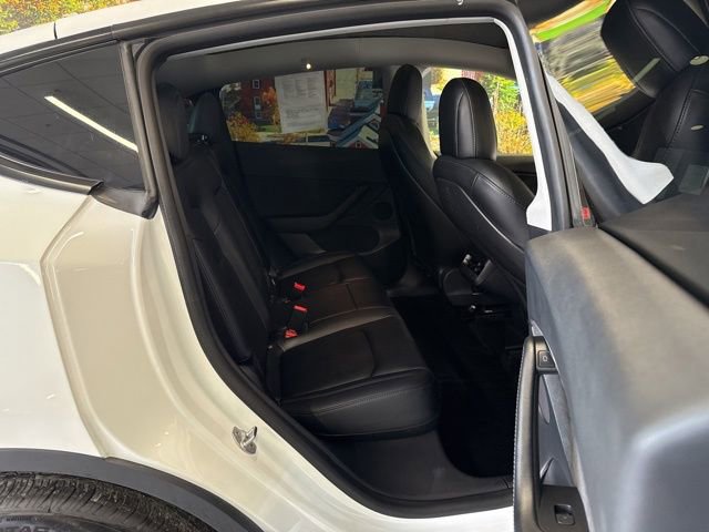 Used 2021 Tesla Model Y Long Range image 46