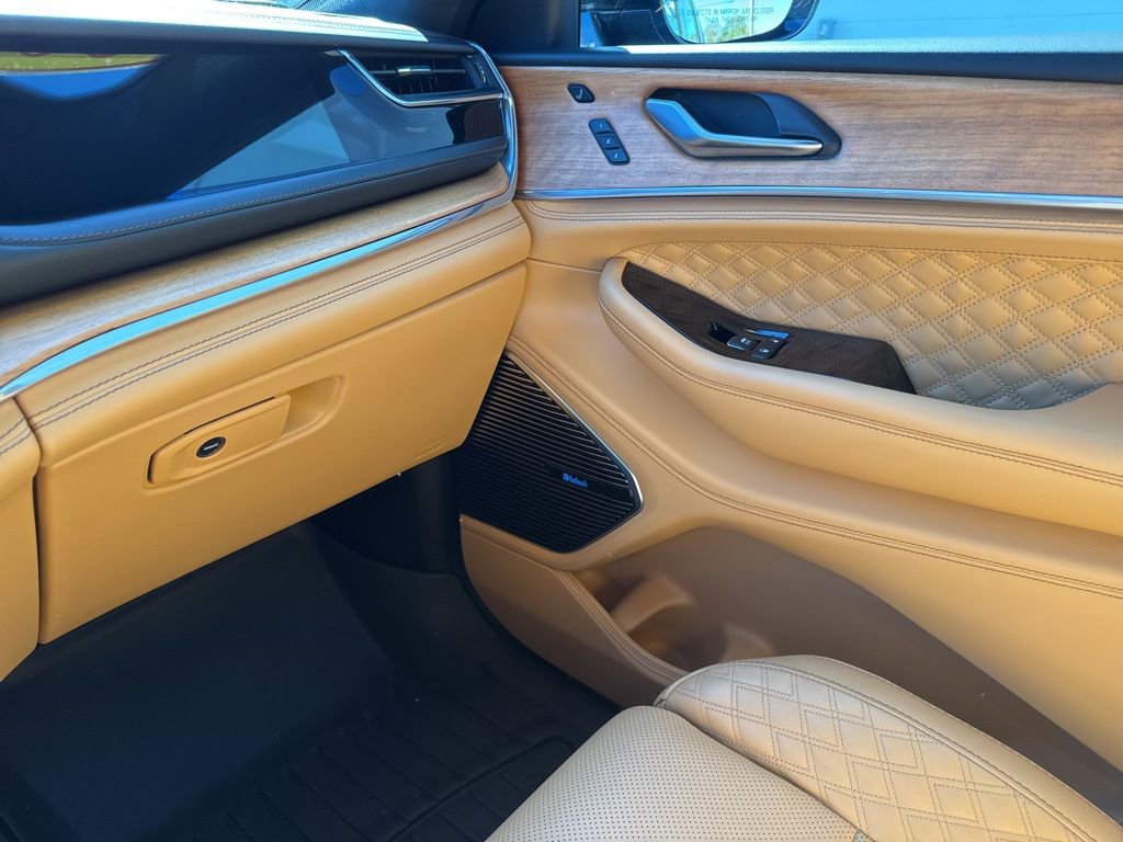Used 2023 Jeep Grand Cherokee L Summit image 37