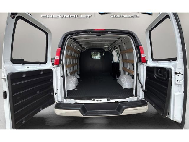 Used 2024 GMC Savana 2500 w/ Driver Convenience Package RWD image 27