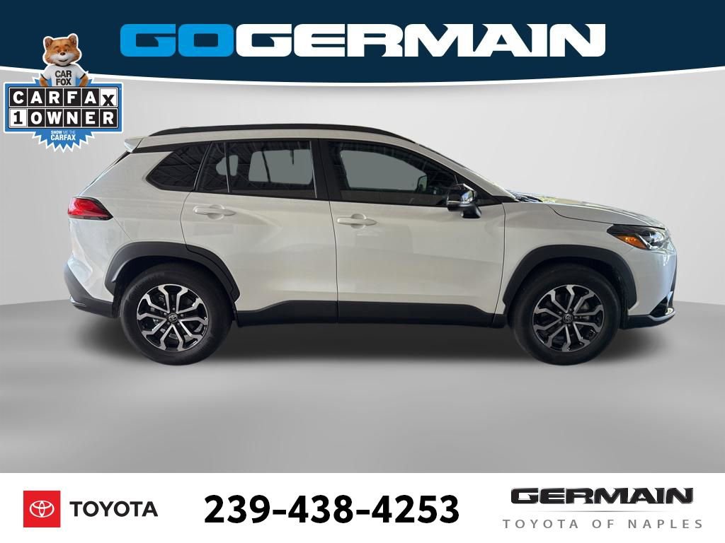Used 2025 Toyota Corolla Cross AWD Hybrid image 10