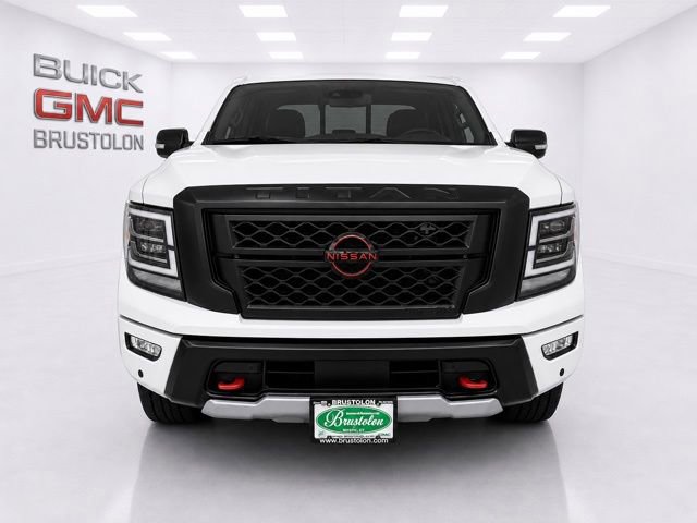 Used 2023 Nissan Titan PRO-4X w/ Pro-4x Convenience Package AWD/4WD image 4