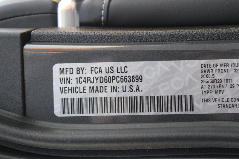 New 2023 Jeep Grand Cherokee Overland w/ Luxury Tech Group IV image 36