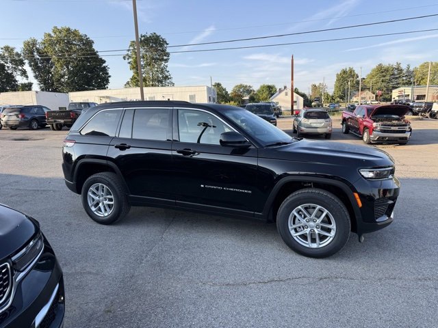 New 2025 Jeep Grand Cherokee Laredo X image 5